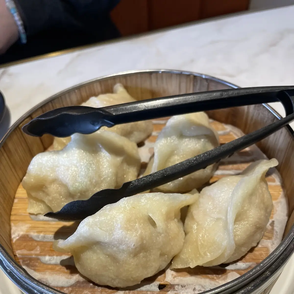 soup pork buns 蒸猪肉汤包